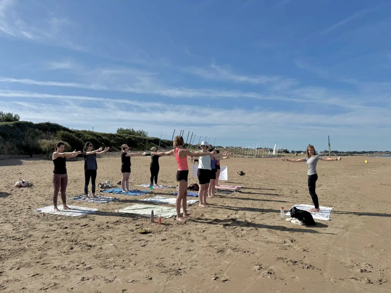 EVJF Rebecca-tharon-plage-pilates-tir arc