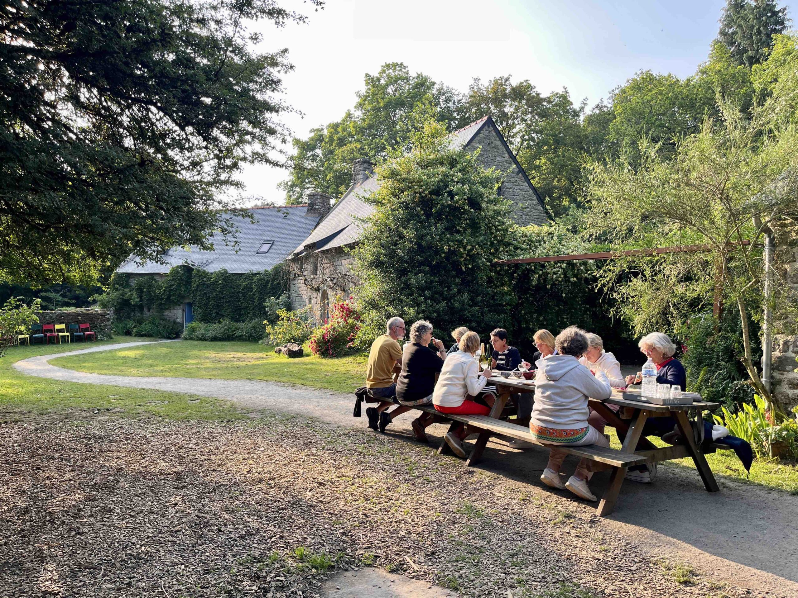 Sejour sport sante nature-juin 2025-déjeuner extérieur