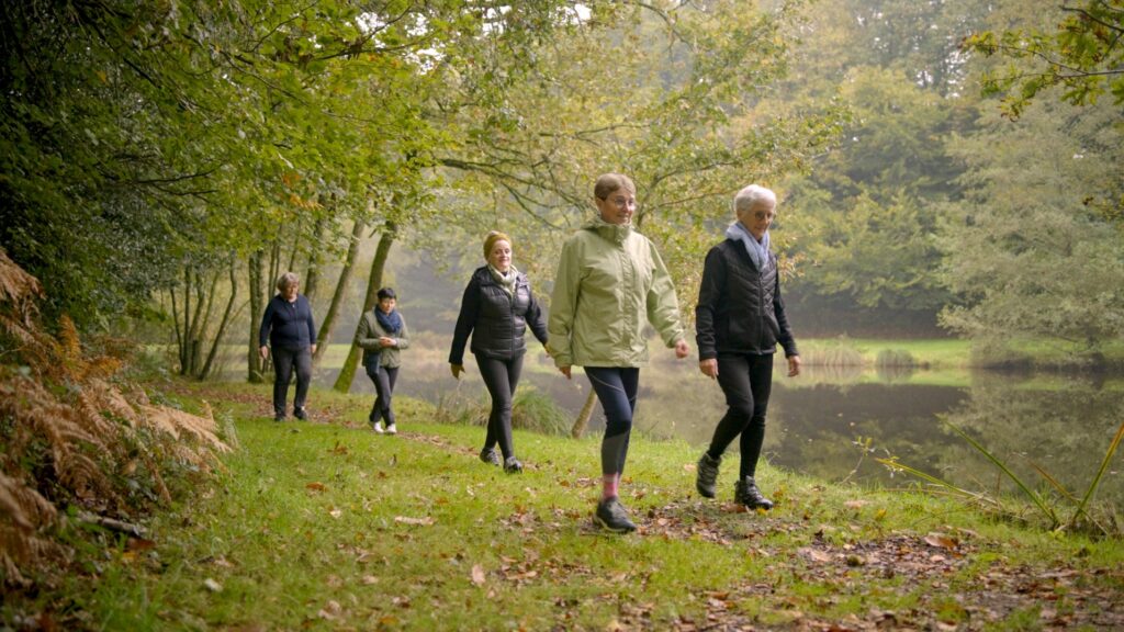 sejour sport sante-randonnée sentier nature-groupe de seniors-lizio