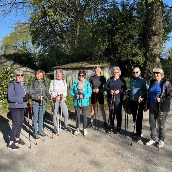 Marcheurs nordique au village du Val Richard